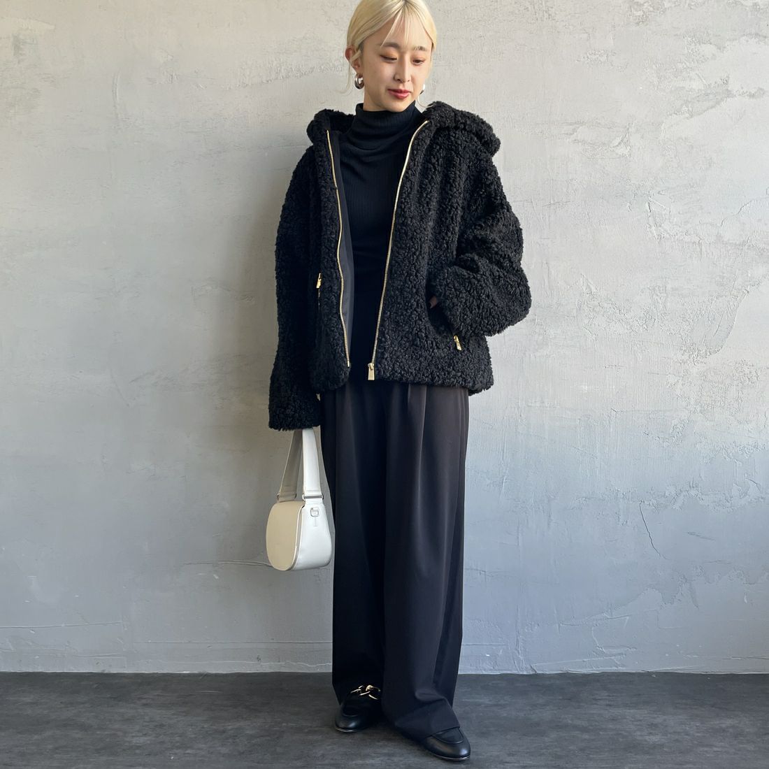 TATRAS [タトラス] IPAMA/イパマ ボアブルゾン [LJXA0042033588] BLACK &&モデル身長：150cm 着用サイズ：1&&