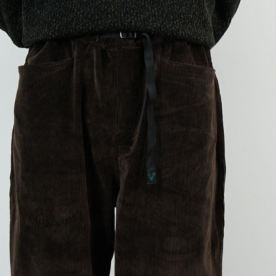 South2West8 [サウスツーウエストエイト] ベルテッドロガーパンツ [RW610] B BROWN &&モデル身長：179cm 着用サイズ：L&&