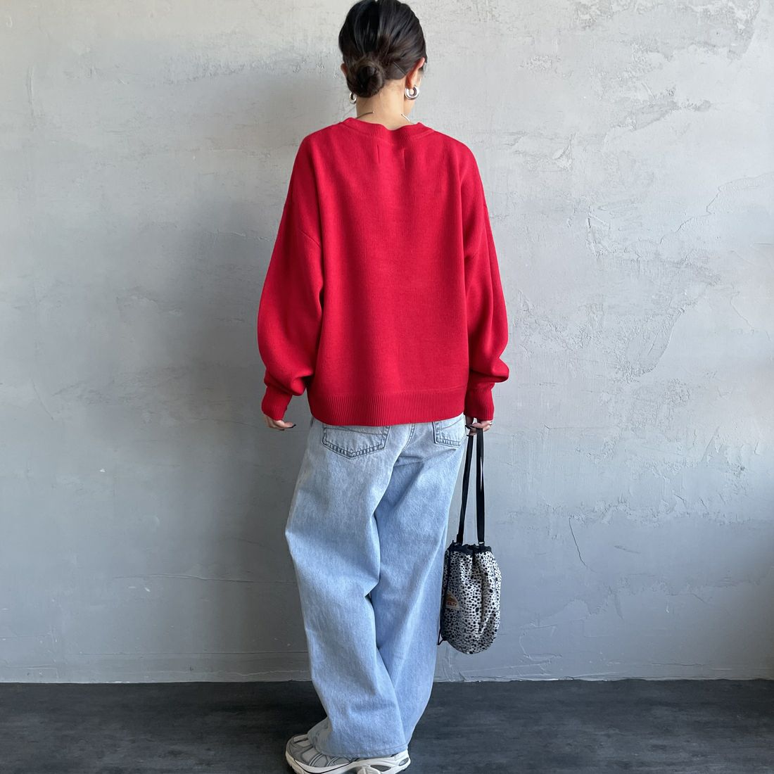 KELTY [ケルティ] 別注 ワンポイントロゴ スウェットライクニット [KE253W30IN03-JF] RED &&モデル身長：150cm 着用サイズ：S&&