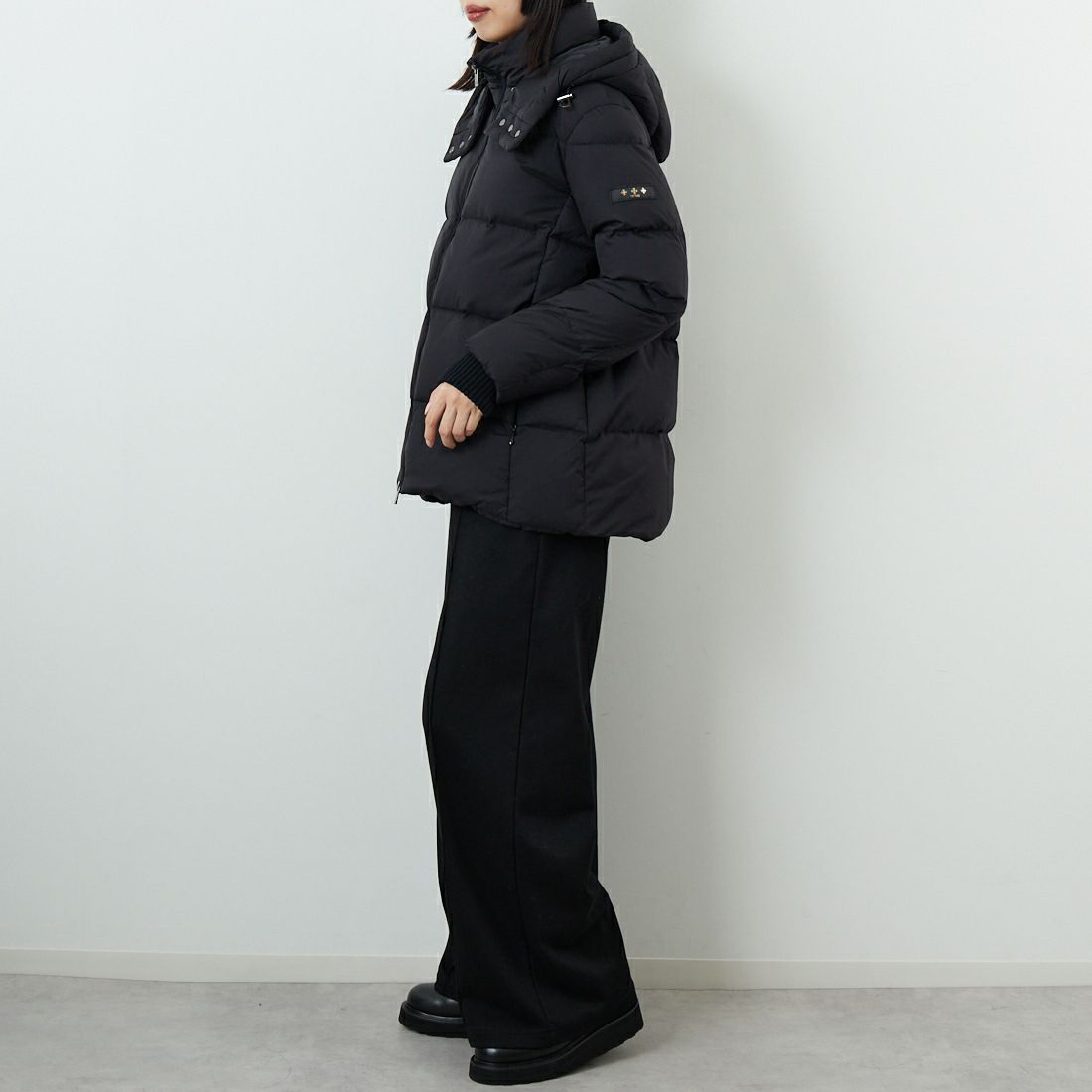 TATRAS [タトラス] NEPETA/ネペタ ダウンジャケット [LJXA0074010528] BLACK &&モデル身長：162cm 着用サイズ：2&&