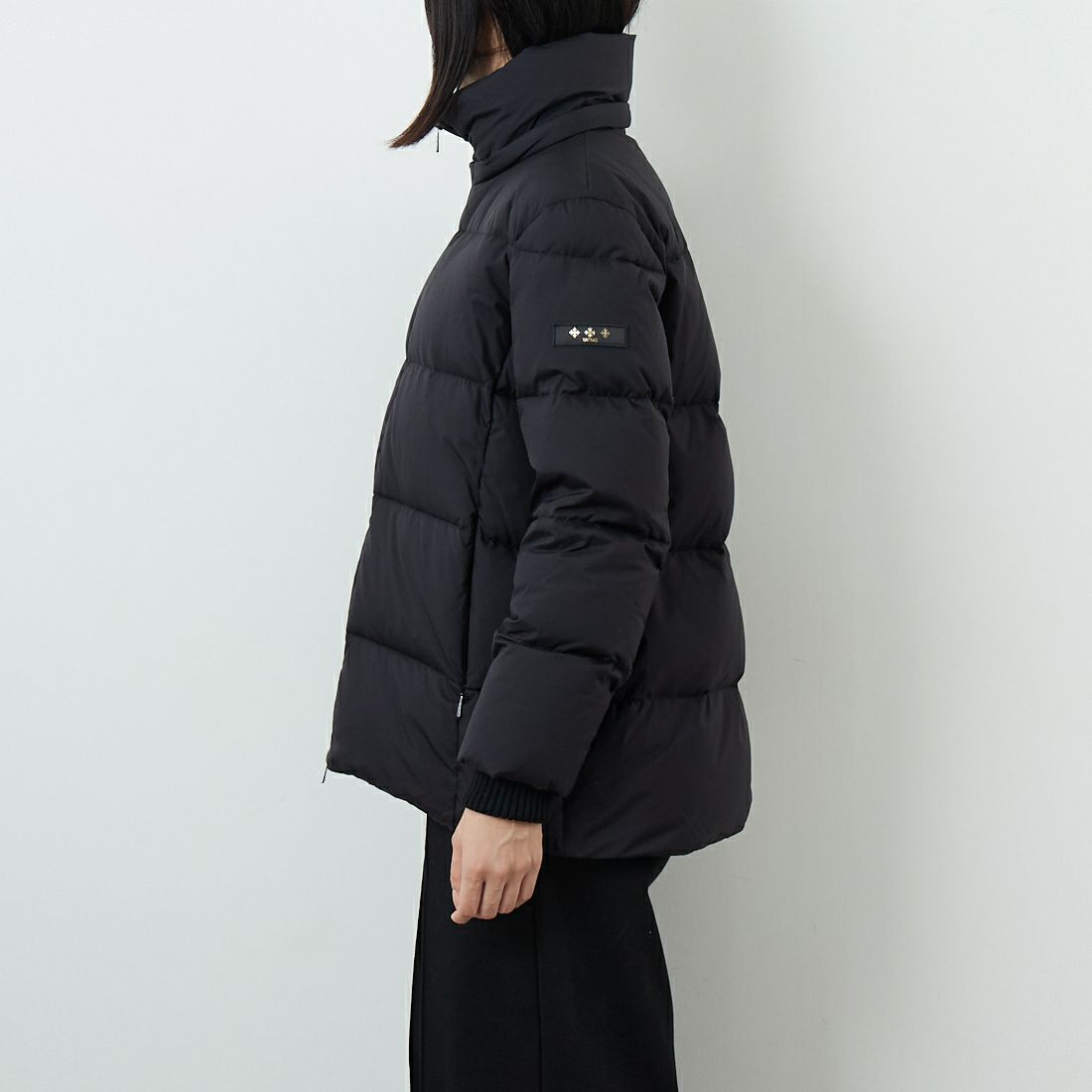 TATRAS [タトラス] NEPETA/ネペタ ダウンジャケット [LJXA0074010528] BLACK &&モデル身長：162cm 着用サイズ：2&&