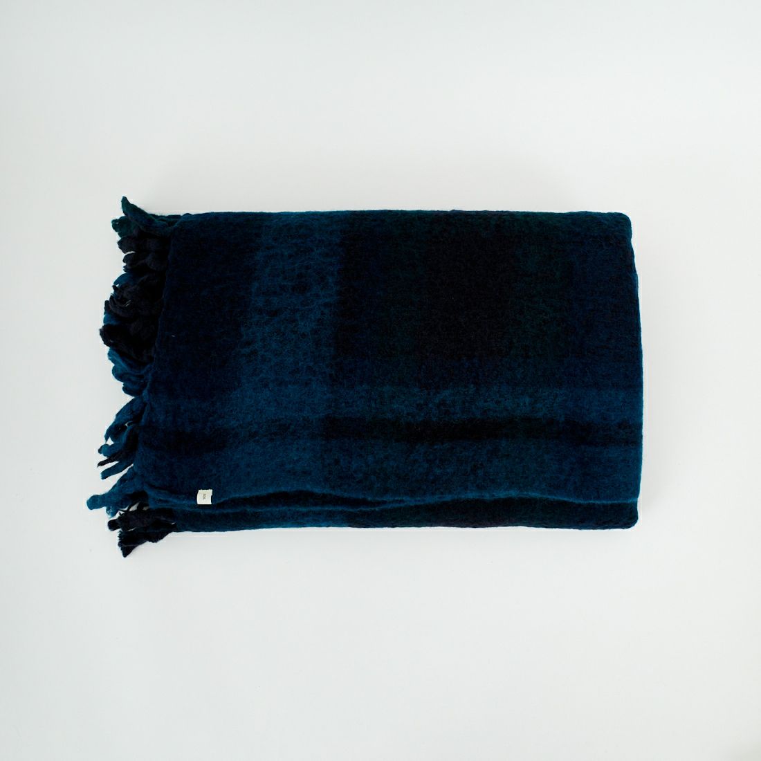 3700 BLUE