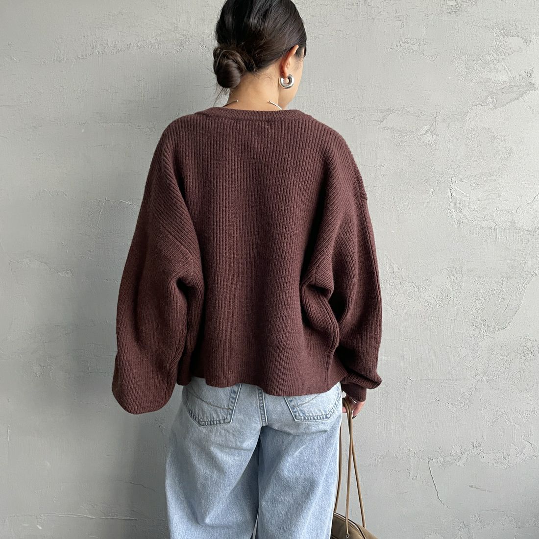 Maison de L'allure [メゾン ドゥ ラリュール] ダブルジップニットブルゾン [M25131041] 28 BROWN &&モデル身長：150cm 着用サイズ：F&&