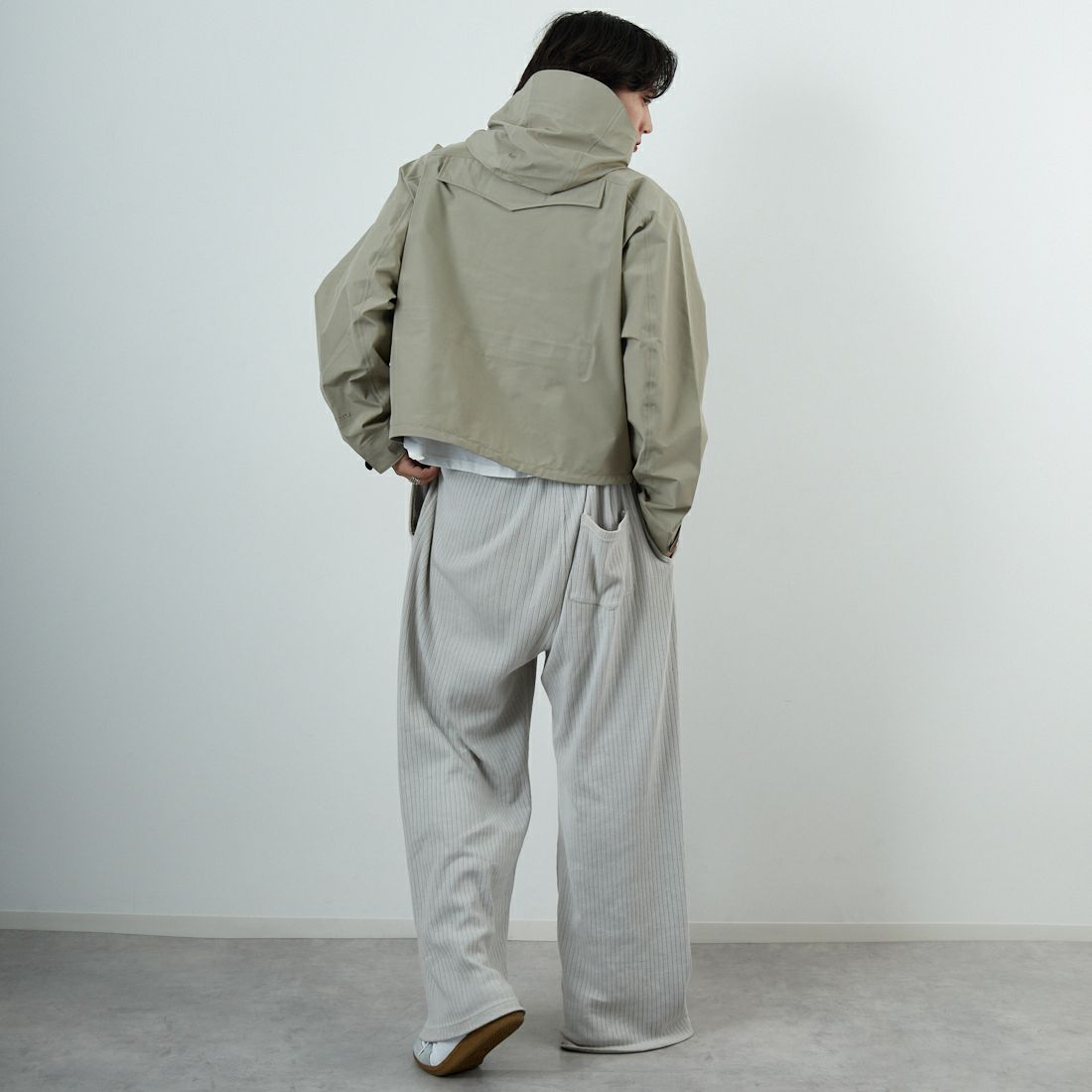 WOOLRICH [ウールリッチ] ゴアテックス 3レイヤーフィッシングジャケット [WJOU2000] OLIVE &&モデル身長：179cm 着用サイズ：M&&