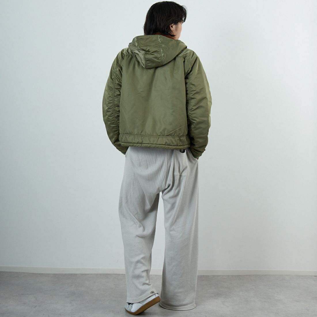 WOOLRICH [ウールリッチ] ハイカウントサテン フィッシングジャケット タイプ2 [WJOU2018] OLIVE &&モデル身長：179cm 着用サイズ：M&&