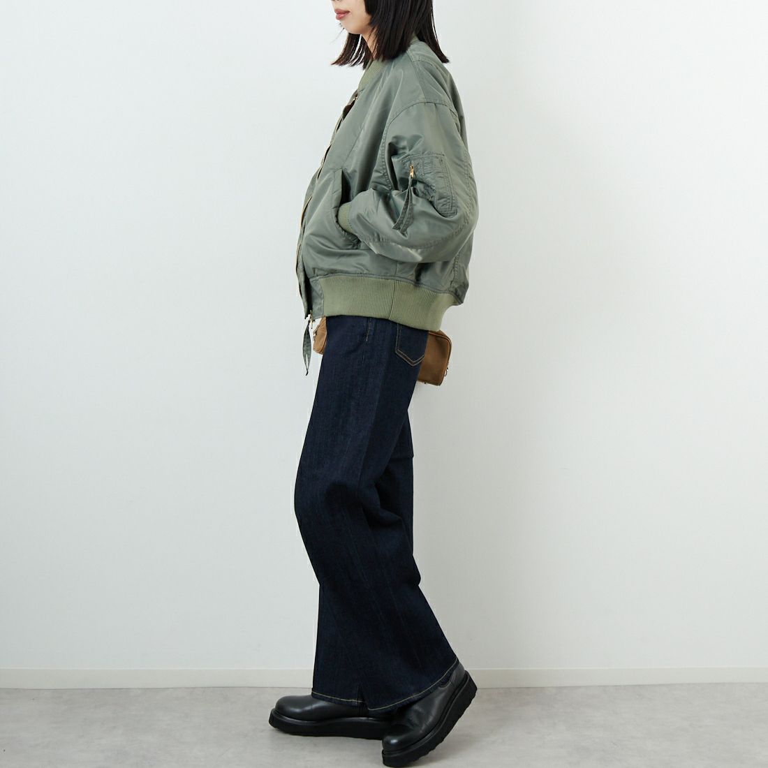 KHA:KI [カーキ] ワイドスクエアMA-1ジャケット [MIL25FJK3240] OLIVE &&モデル身長：162cm 着用サイズ：1&&