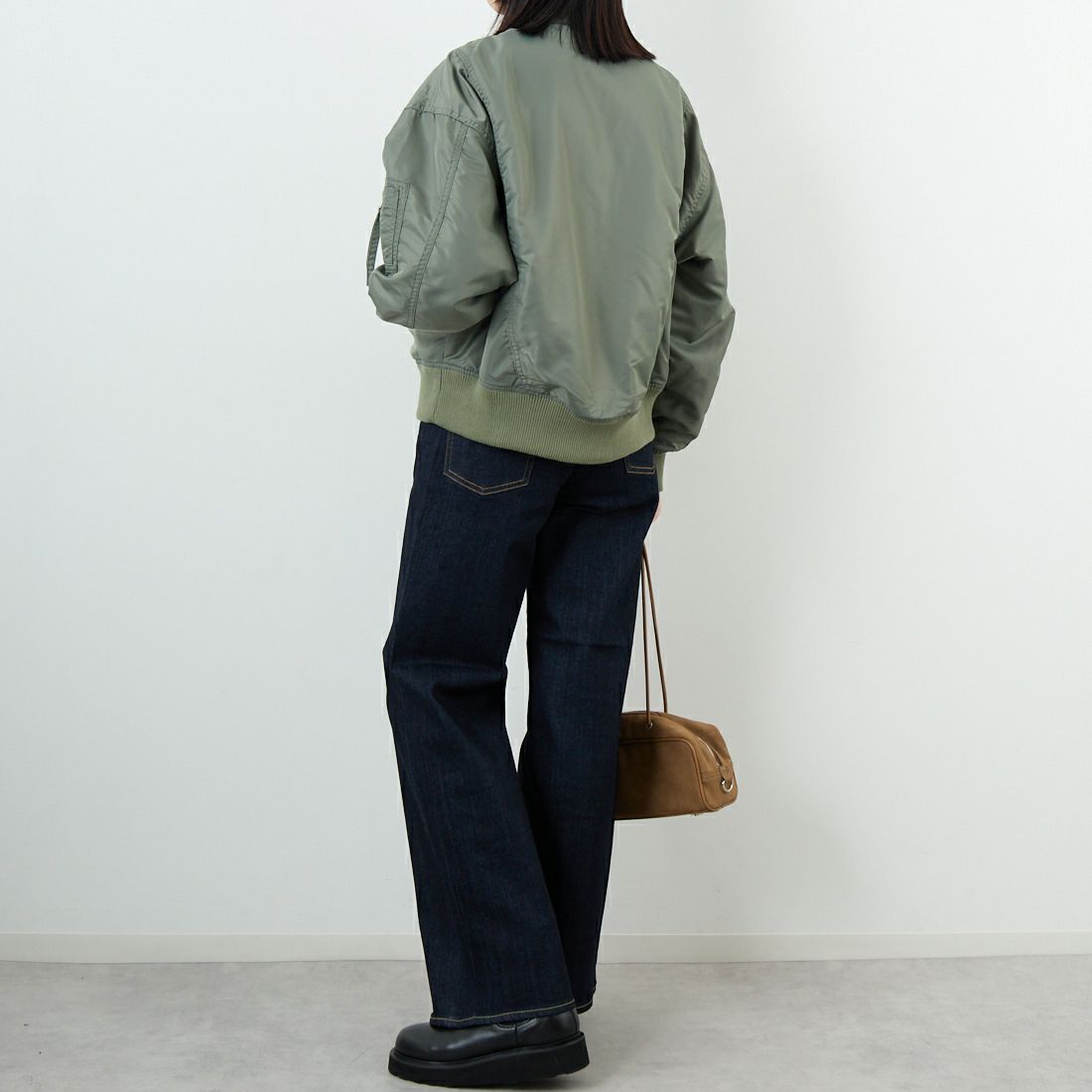 KHA:KI [カーキ] ワイドスクエアMA-1ジャケット [MIL25FJK3240] OLIVE &&モデル身長：162cm 着用サイズ：1&&