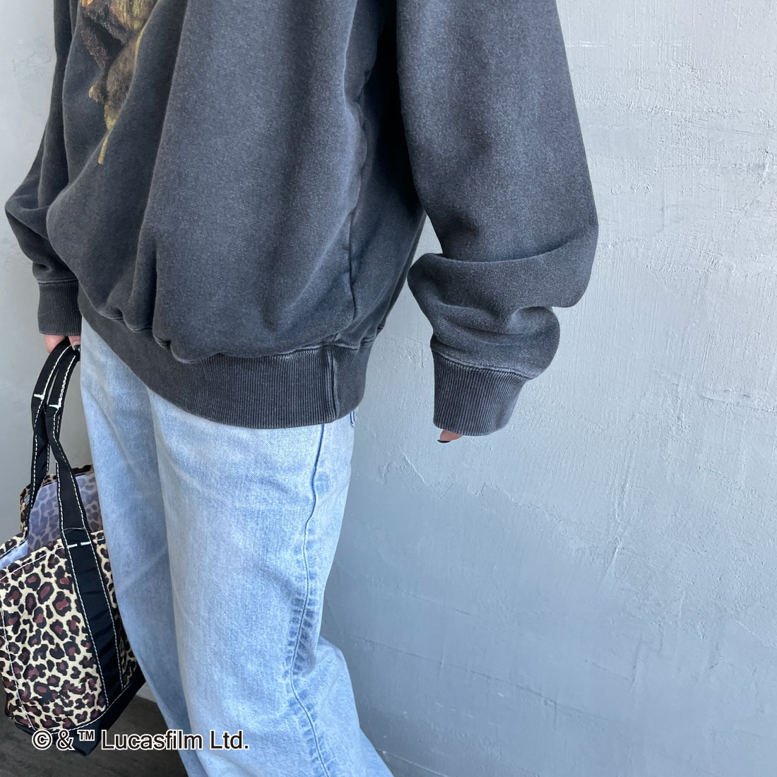 GOOD ROCK SPEED [グッドロックスピード] 別注 / STAR WARS / プリントスウェット [INTN-055-JF] CHARCOAL &&モデル身長：150cm 着用サイズ：M&&