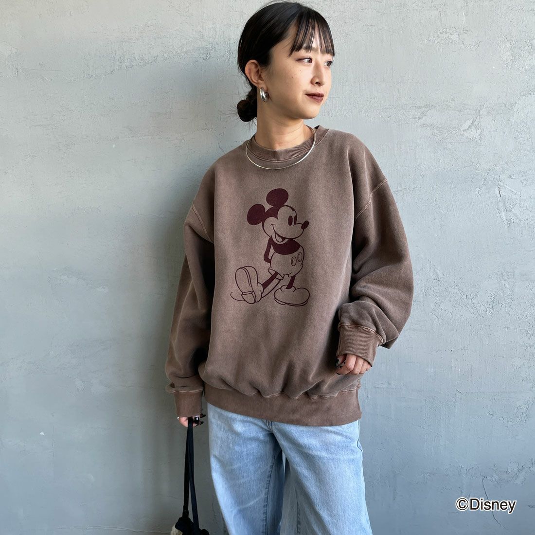 GOOD ROCK SPEED [グッドロックスピード] 別注 / MICKEY MOUSE / プリントスウェット [INTN-059-JF] BROWN &&モデル身長：150cm 着用サイズ：M&&