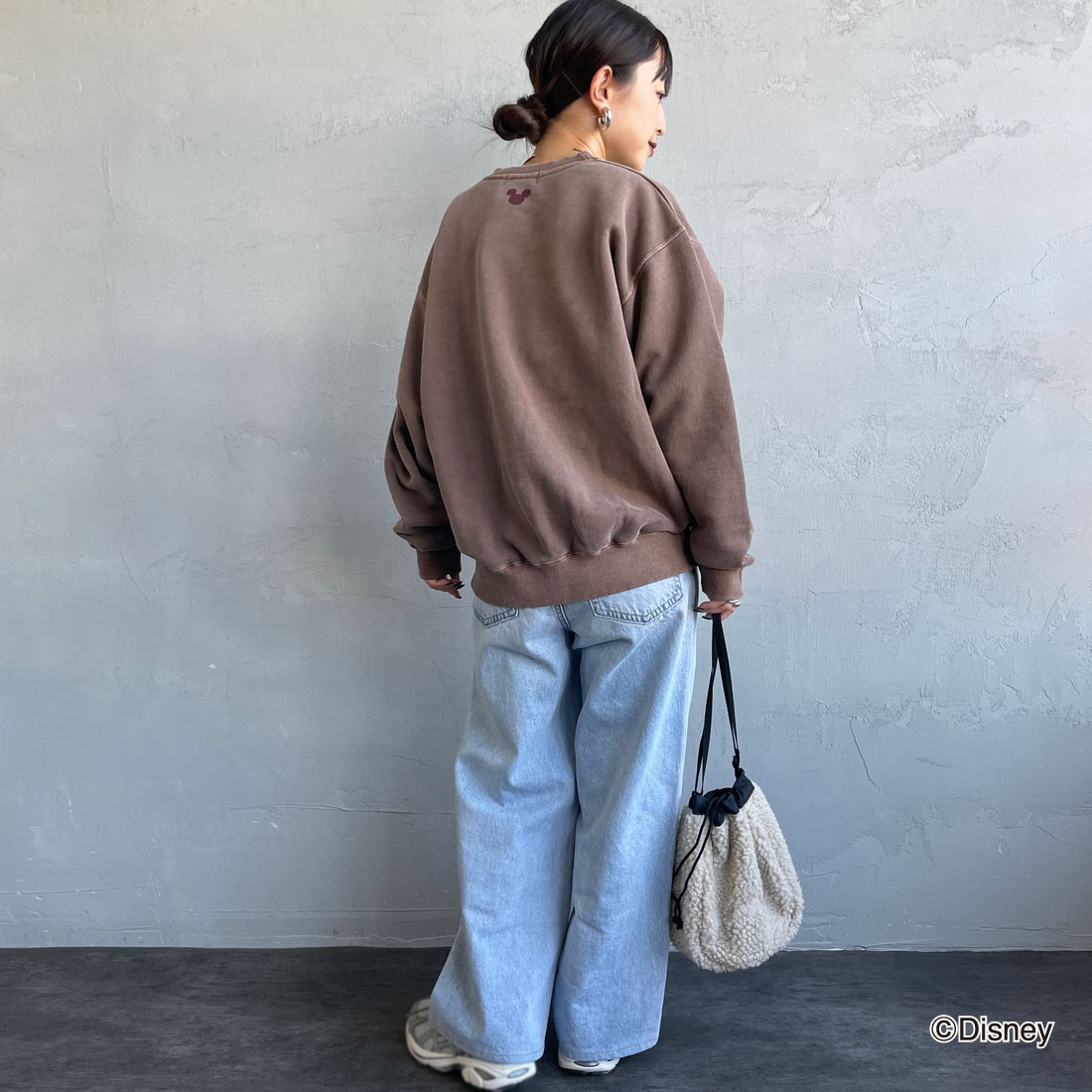 GOOD ROCK SPEED [グッドロックスピード] 別注 / MICKEY MOUSE / プリントスウェット [INTN-059-JF] BROWN &&モデル身長：150cm 着用サイズ：M&&