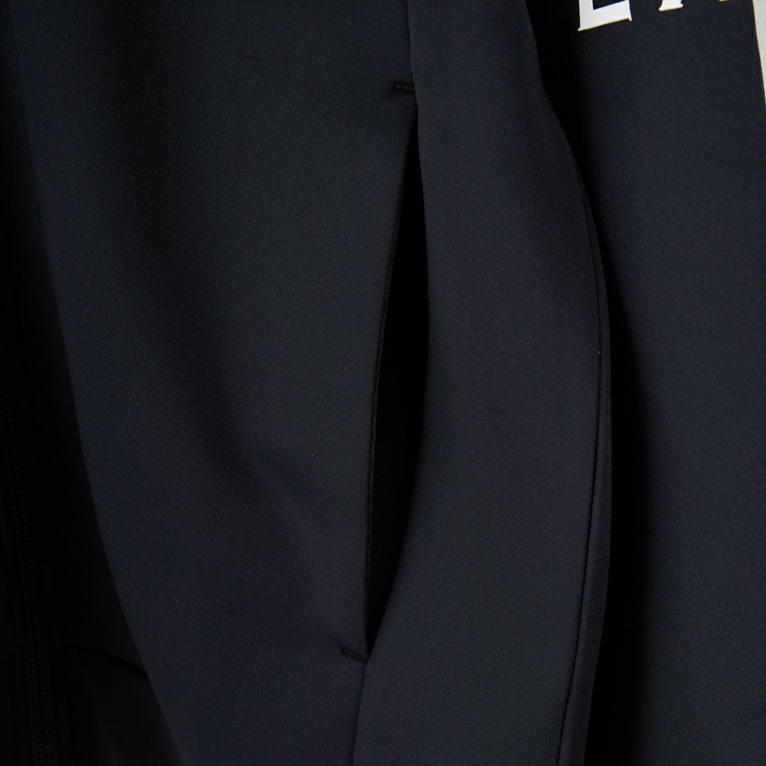 SY32 [エスワイサーティトゥ] ダブルニット セパレートグラフィックジップフーディ [15515] BLACK