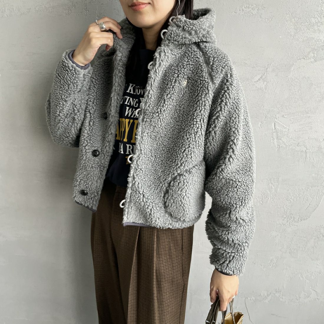 Gymphlex [ジムフレックス] ボアフードショートジャケット [GY-A0725BOA] DK.H.GREY &&モデル身長：160cm 着用サイズ：14&&