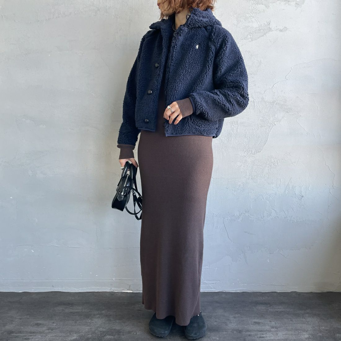 Gymphlex [ジムフレックス] ボアフードショートジャケット [GY-A0725BOA] NAVY &&モデル身長：158cm 着用サイズ：14&&