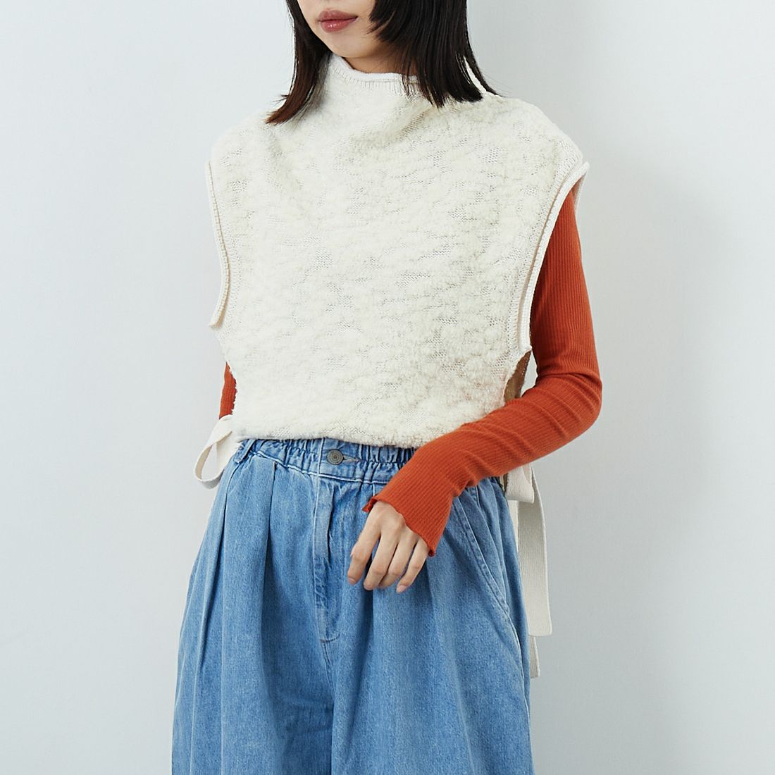 OFF WHITE&&モデル身長：162cm 着用サイズ：1&&