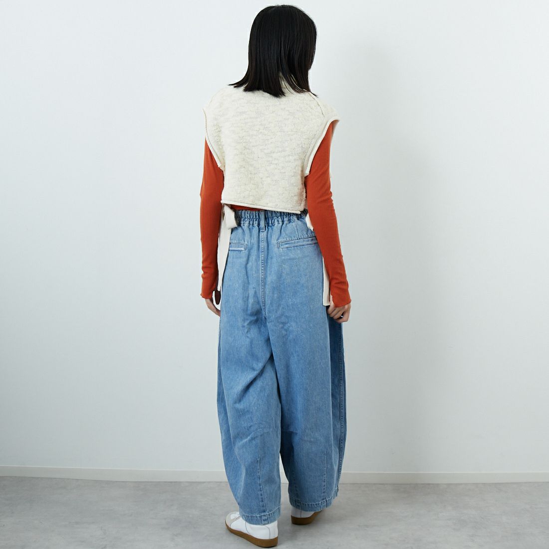 UNFIL [アンフィル] ランダムウール&ウーレンコットン ハイネックベスト [WVFL-UW122] OFF WHITE &&モデル身長：162cm 着用サイズ：1&&