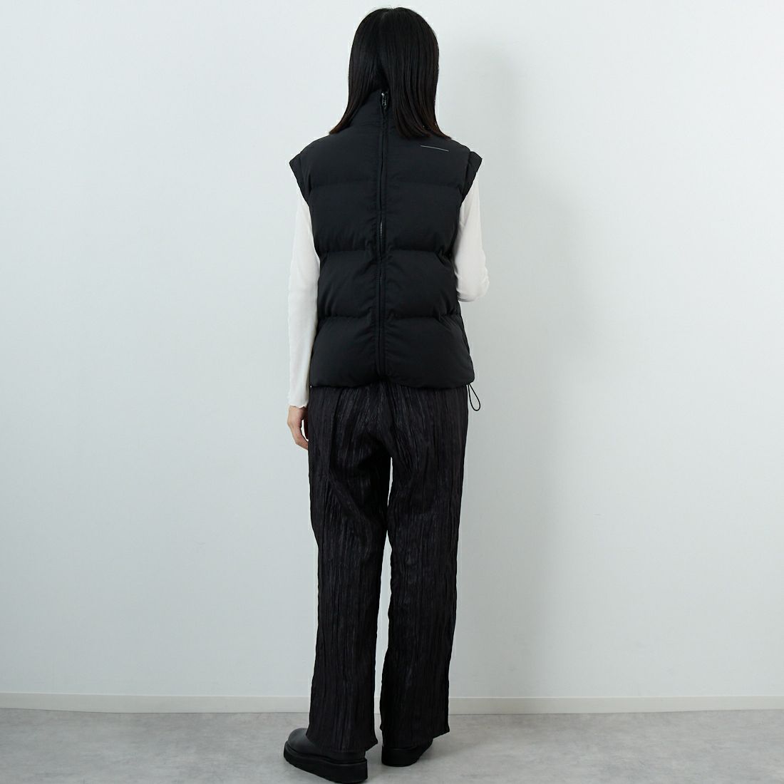 MM6 Maison Margiela [エムエムシックス メゾン マルジェラ] スポーツジャケット [S62AN0159-M35609] 900 BLACK &&モデル身長：162cm 着用サイズ：38&&