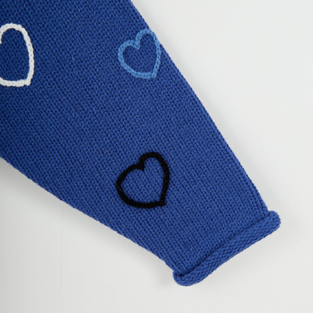 ChahChah [チャーチャー] ハッピーハートフル ロールネックニット [CC-25FW-KN02] BLUE