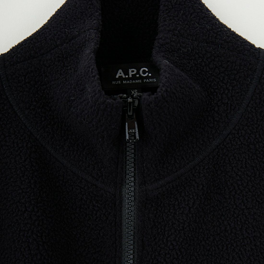 A.P.C. [アー・ペー・セー] ジップアップフリースジャケット [VESTE-POLAIRE] 99 NOIR