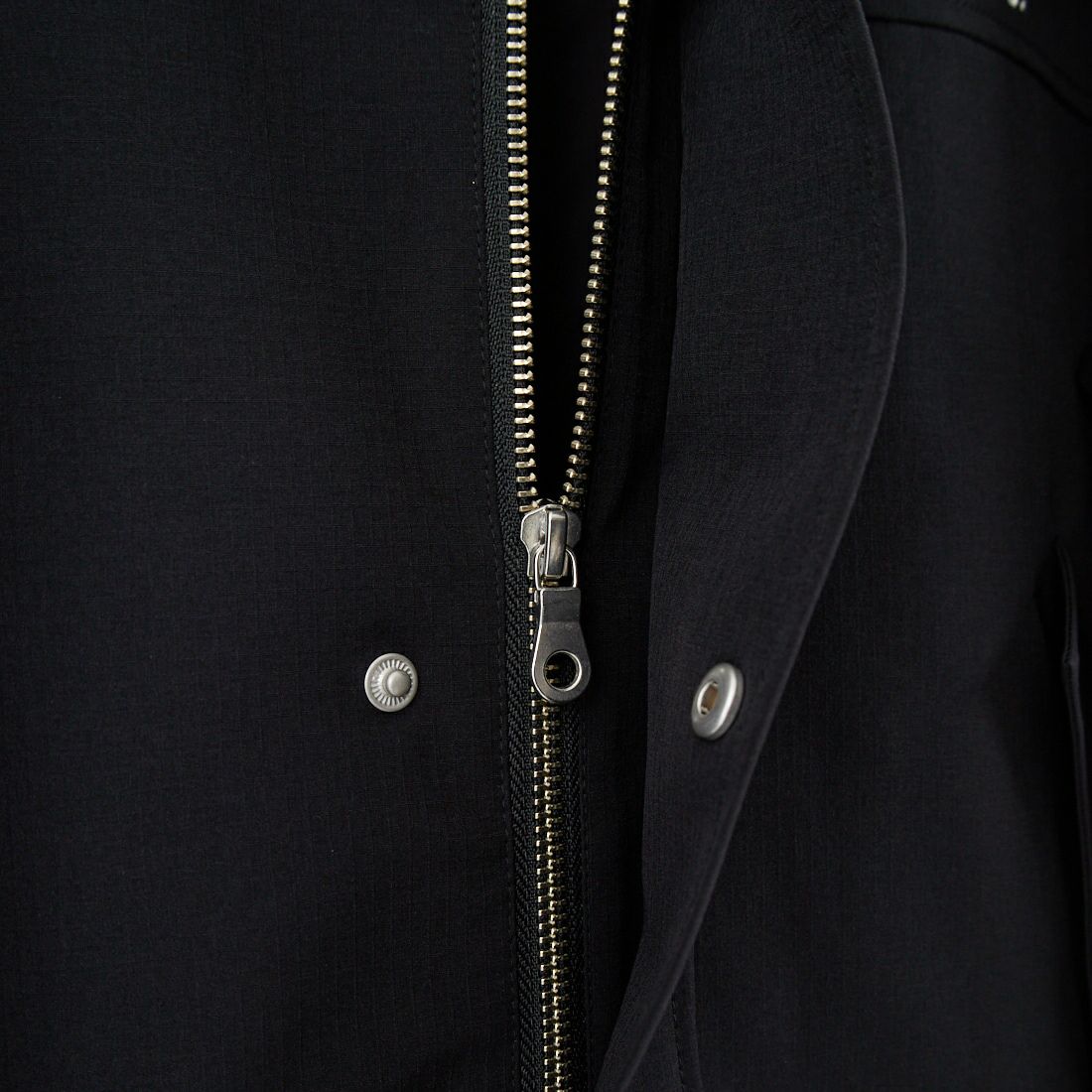 A.P.C. [アー・ペー・セー] ナイロンジップブルゾン [BLOUSON