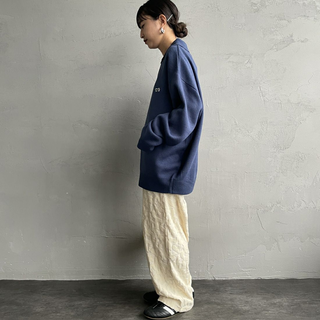 THE FOX [ザフォックス] 別注 ポロカラーニット [JFL25AW-04-JF] BLUE &&モデル身長：150cm 着用サイズ：S&&