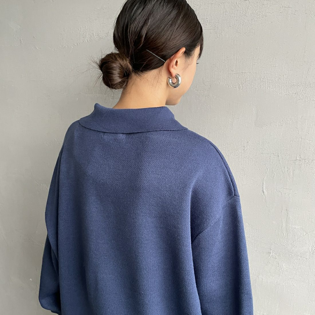 THE FOX [ザフォックス] 別注 ポロカラーニット [JFL25AW-04-JF] BLUE &&モデル身長：150cm 着用サイズ：S&&