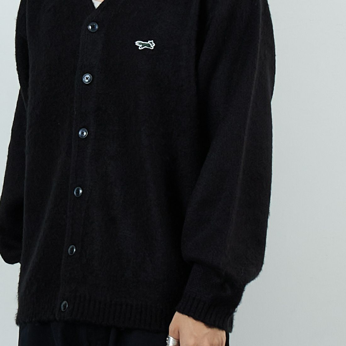 THE FOX [ザフォックス] 別注 シャギーニットカーディガン [JFL25AW-05-JF] BLACK &&モデル身長：179cm 着用サイズ：M&&