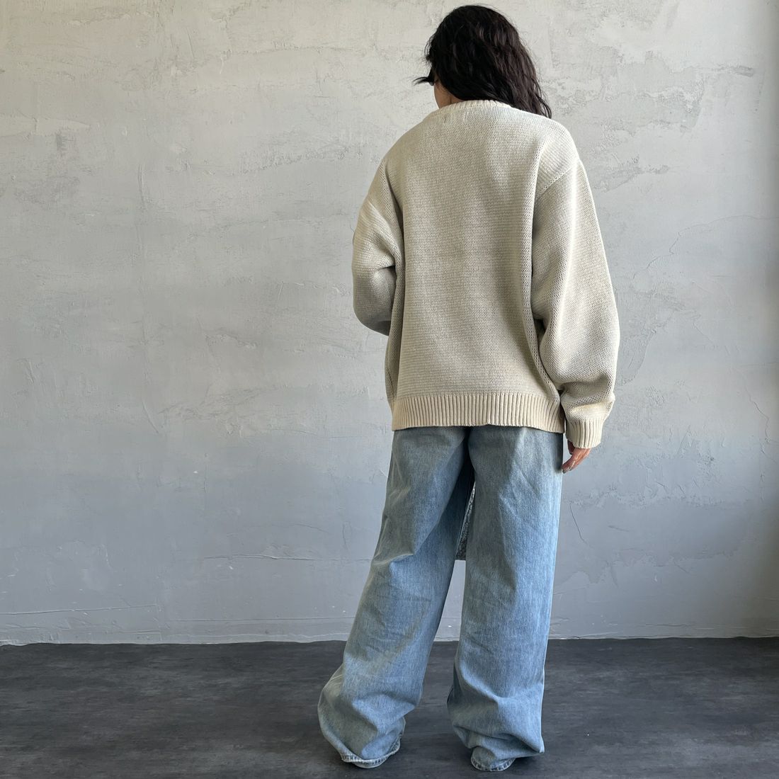 THE FOX [ザフォックス] 別注 アニマル柄クルーネックジャガードニット [JFL25AW-09-JF] NATURAL &&モデル身長：162cm 着用サイズ：S&&