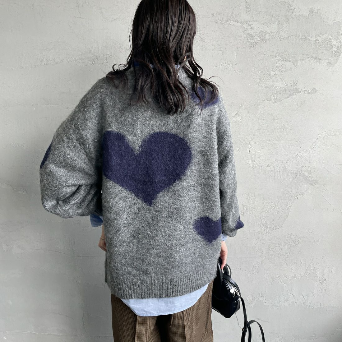 THE FOX [ザフォックス] 別注 ジャギークルーネックニット [JFL25AW-06-JF] GRY ﾊｰﾄ &&モデル身長：160cm 着用サイズ：S&&