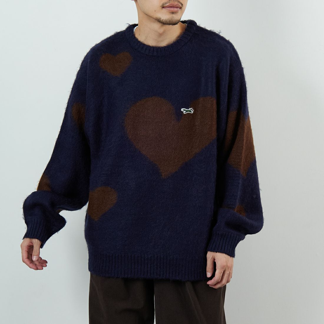 THE FOX [ザフォックス] 別注 ジャギークルーネックニット [JFL25AW-06-JF] NVY ﾊｰﾄ &&モデル身長：168cm 着用サイズ：M&&