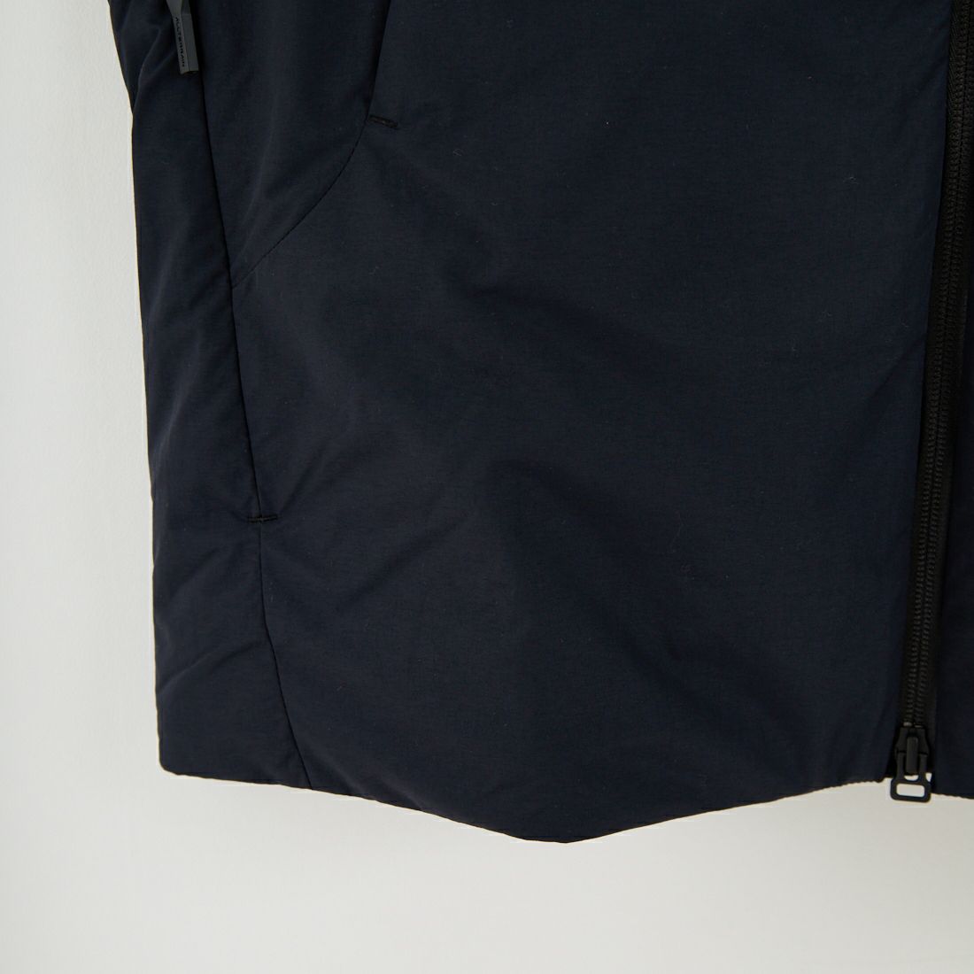 DESCENTE ALLTERRAIN [デサントオルテライン] インサレーテッドライトウェイトジャケット [DU5FWB14M] BK00