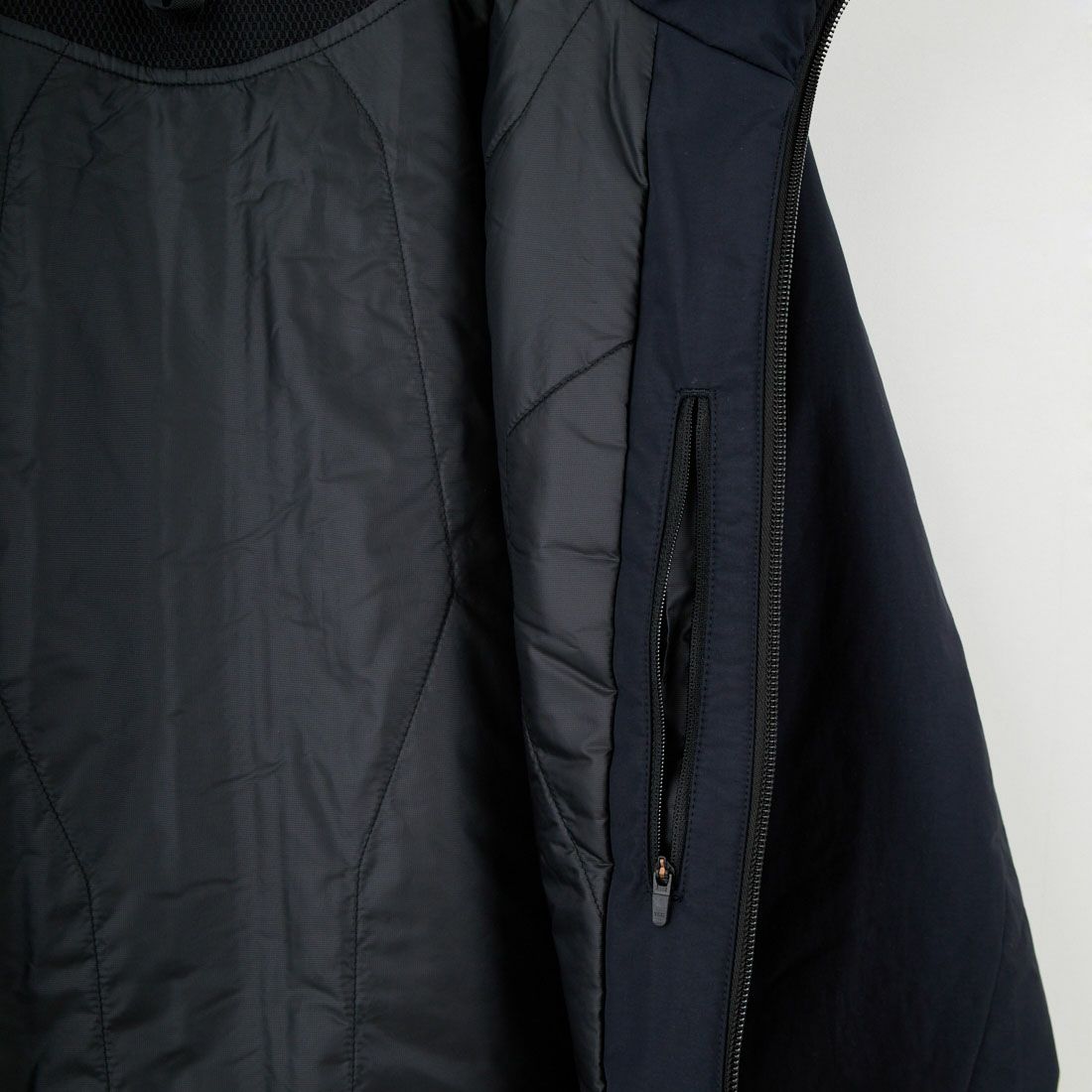 DESCENTE ALLTERRAIN [デサントオルテライン] インサレーテッドライトウェイトジャケット [DU5FWB14M] BK00