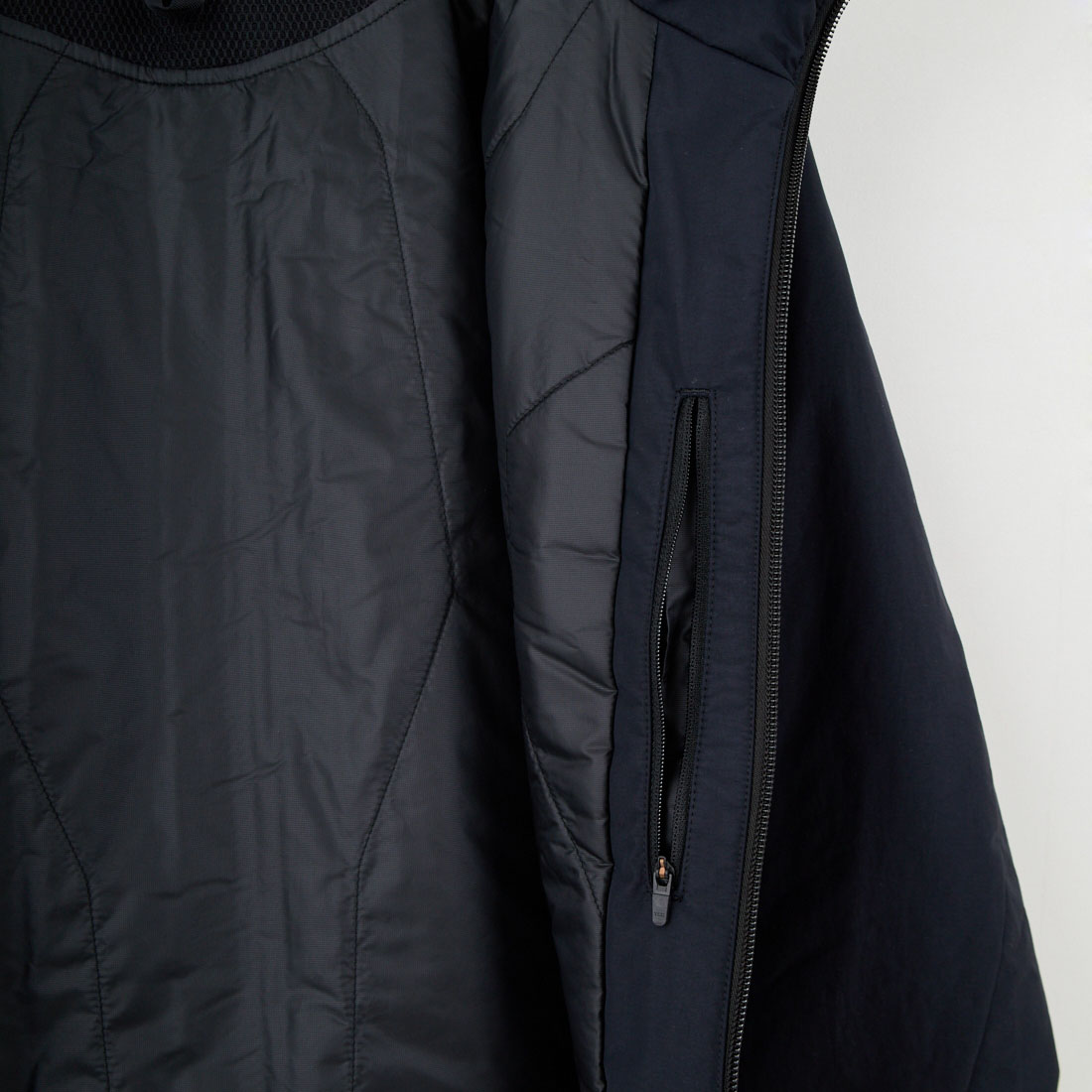 DESCENTE ALLTERRAIN [デサントオルテライン] インサレーテッドライトウェイトジャケット [DU5FWB14M] BK00