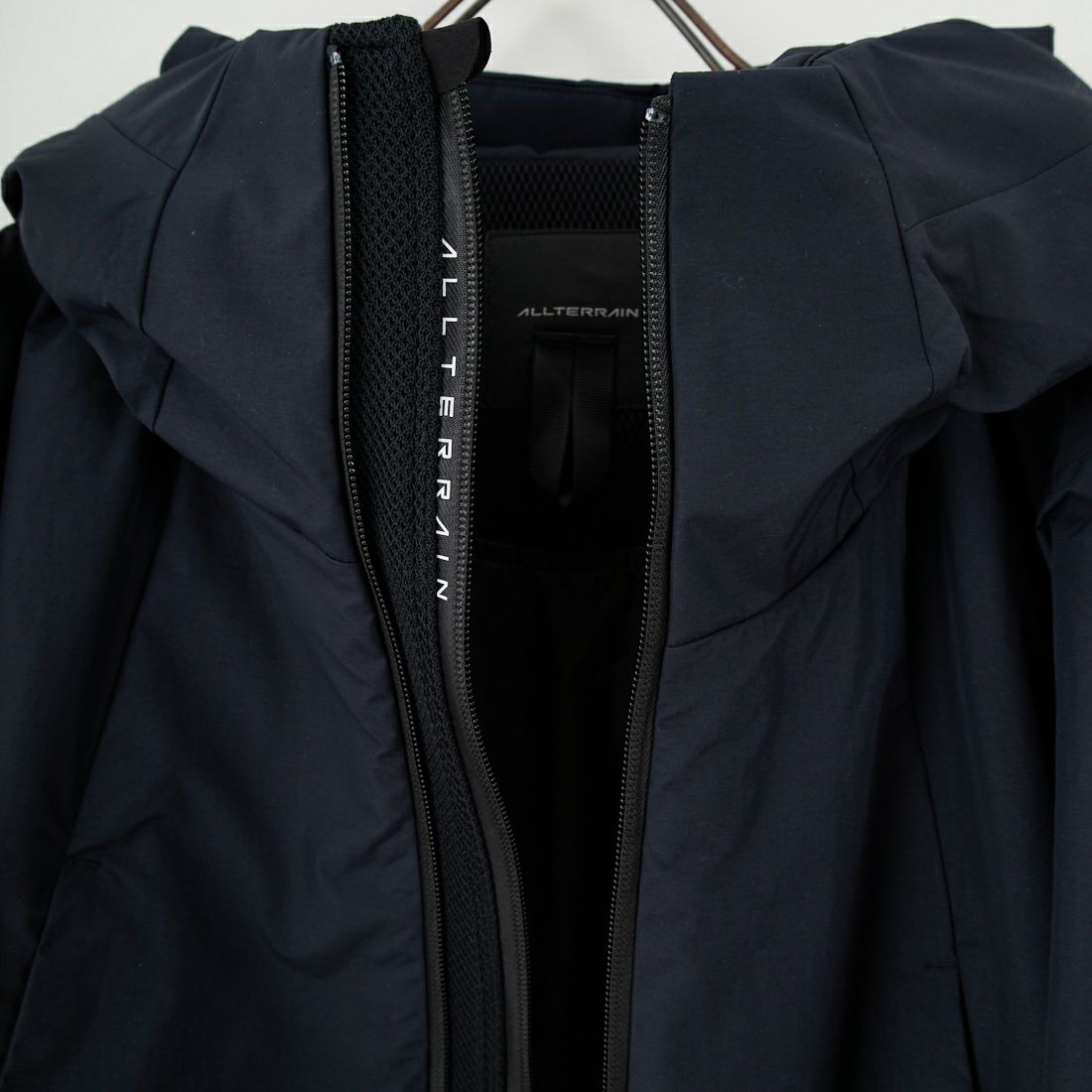 DESCENTE ALLTERRAIN [デサントオルテライン] インサレーテッドライトウェイトジャケット [DU5FWB14M] BK00