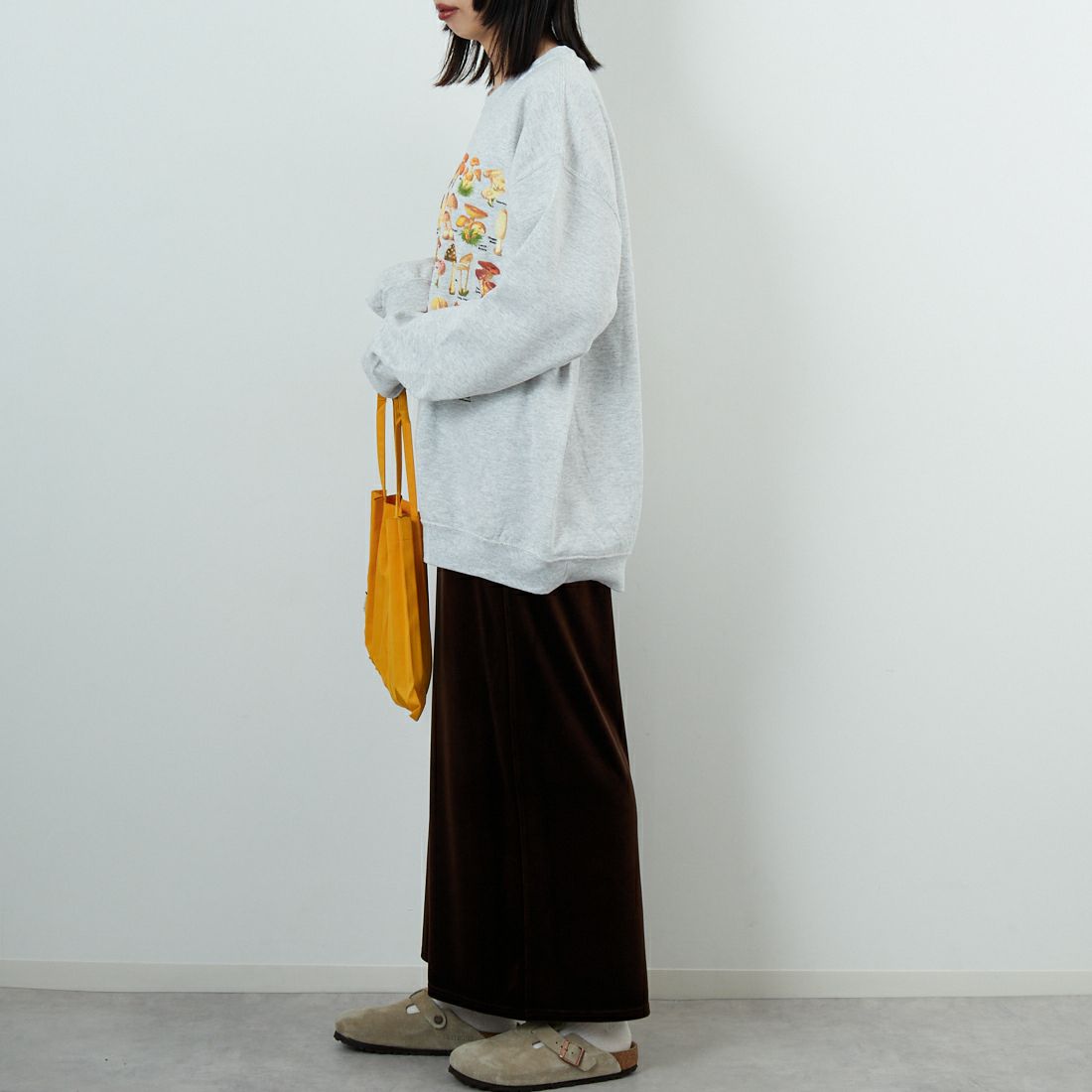 Atalas Screen Printing [アトラス スクリーン プリンティング] アルティメットマッシュルームガイドスウェット [MUSHROOM-GIDE] ASH &&モデル身長：162cm 着用サイズ：L&&