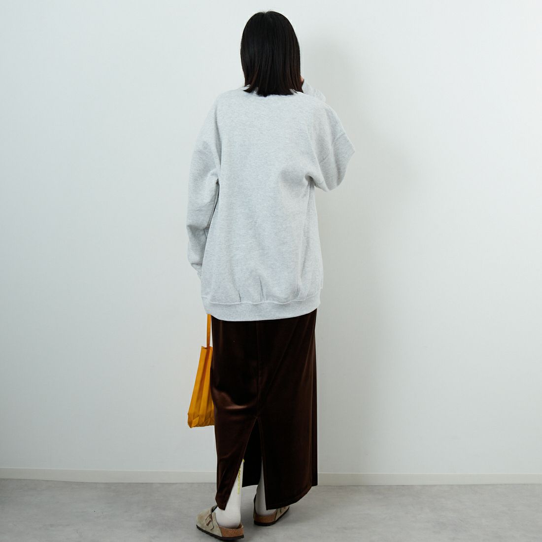 Atalas Screen Printing [アトラス スクリーン プリンティング] アルティメットマッシュルームガイドスウェット [MUSHROOM-GIDE] ASH &&モデル身長：162cm 着用サイズ：L&&