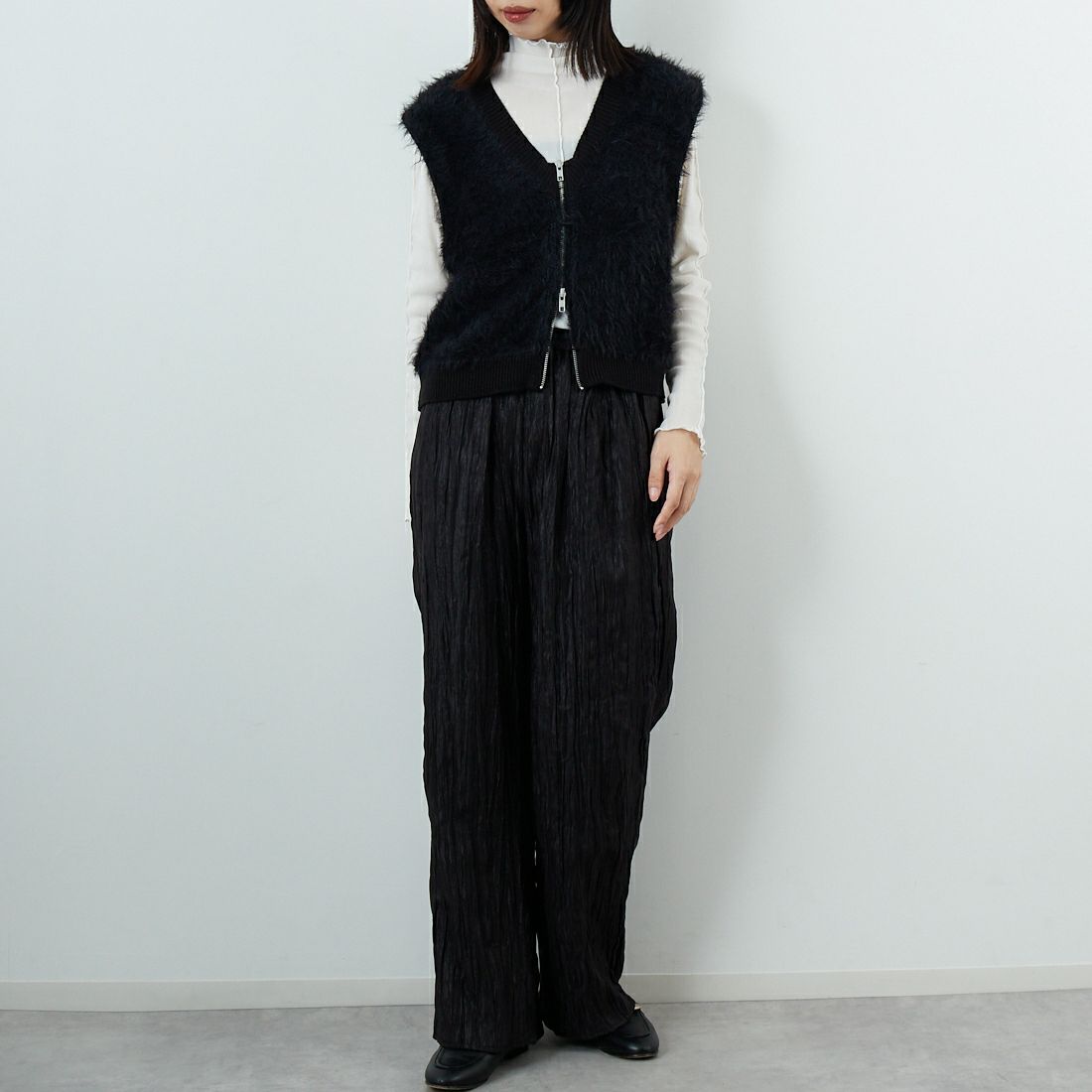 &g'aime [アンジェム] シャギーWジップベスト [986-67016] ﾌﾞﾗｯｸ &&モデル身長：162cm 着用サイズ：F&&