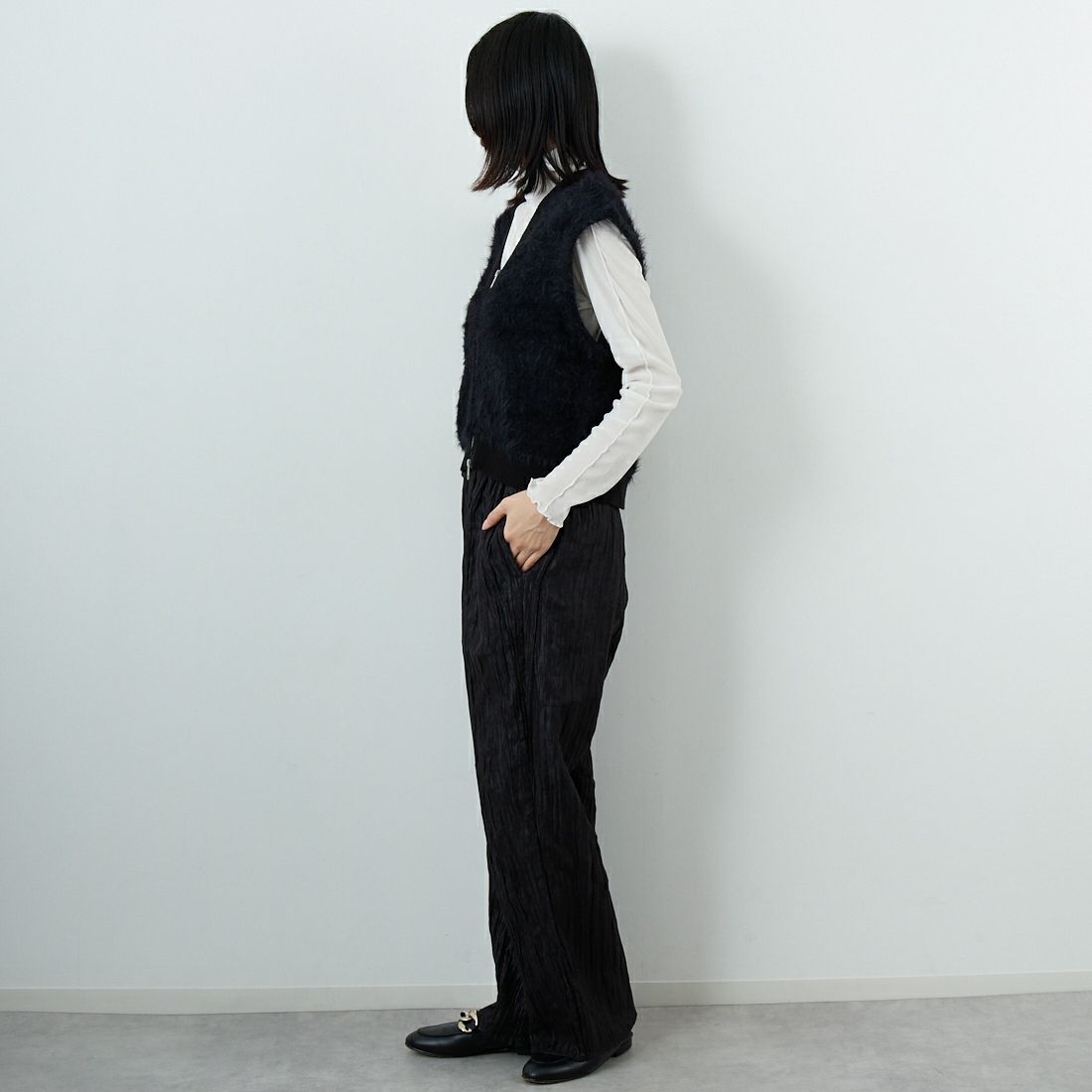 &g'aime [アンジェム] シャギーWジップベスト [986-67016] ﾌﾞﾗｯｸ &&モデル身長：162cm 着用サイズ：F&&