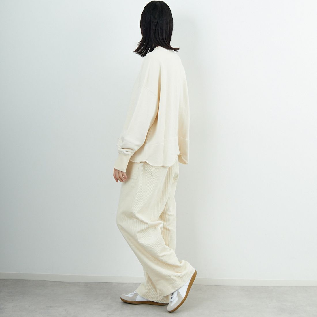 tumugu: [ツムグ] スプリング裏毛プルオーバー [TC25314] 06 KINARI &&モデル身長：162cm 着用サイズ：F&&