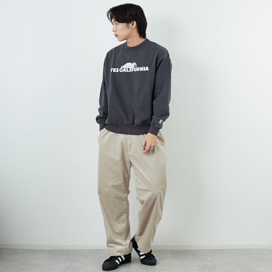 DANTON [ダントン] コーデュロイイージーストレートパンツ [DT-E0169CDU]IVORY &&モデル身長：179cm 着用サイズ：40&&