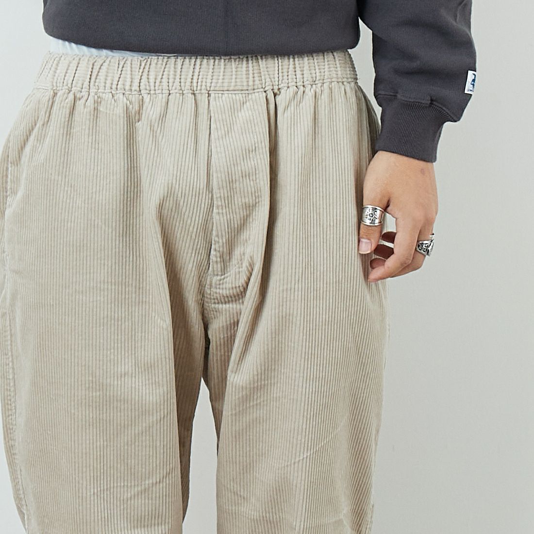 DANTON [ダントン] コーデュロイイージーストレートパンツ [DT-E0169CDU]IVORY &&モデル身長：179cm 着用サイズ：40&&