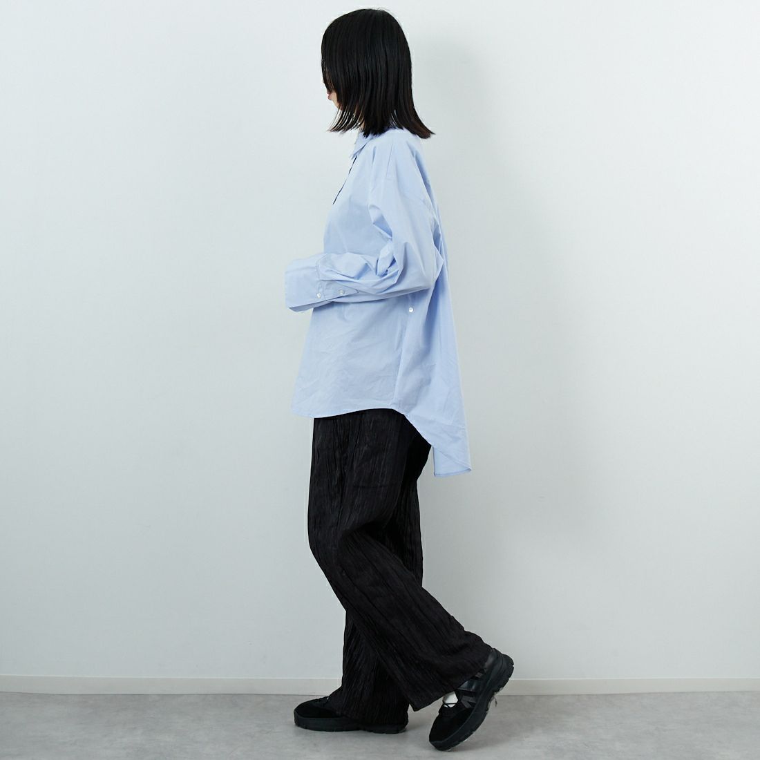 CHIGNON [シニヨン] 2WAYプリントシャツ [1555-219KK] SAX &&モデル身長：162cm 着用サイズ：F&&