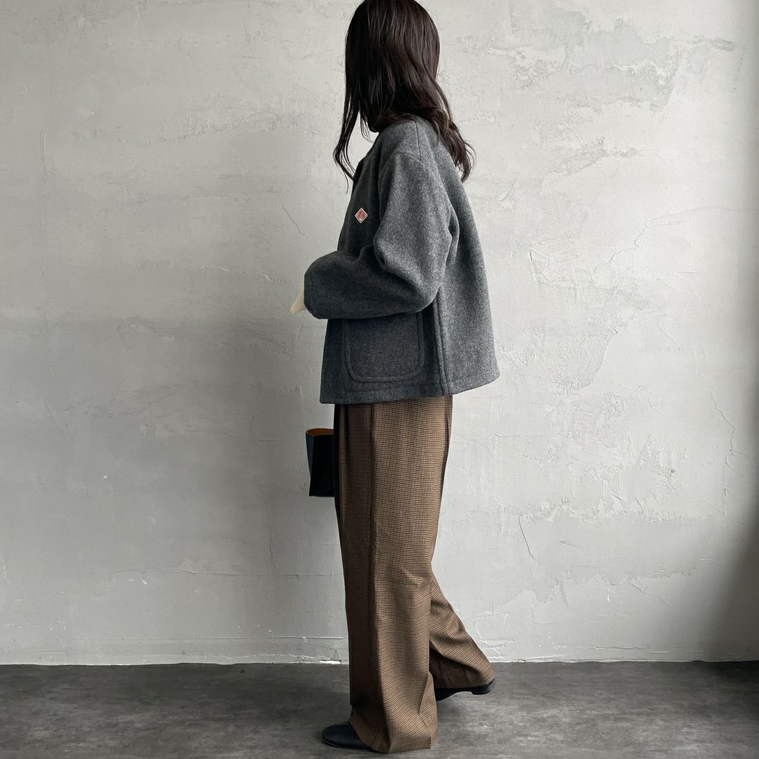 DANTON [ダントン] ウールライトパイルノーカラージャケット [DT-A0013WLP] M.GREY &&モデル身長：160cm 着用サイズ：34&&