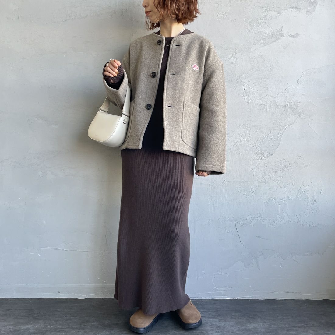 DANTON [ダントン] ウールライトパイルノーカラージャケット [DT-A0013WLP]H.BEIGE &&モデル身長：158cm 着用サイズ：36&&
