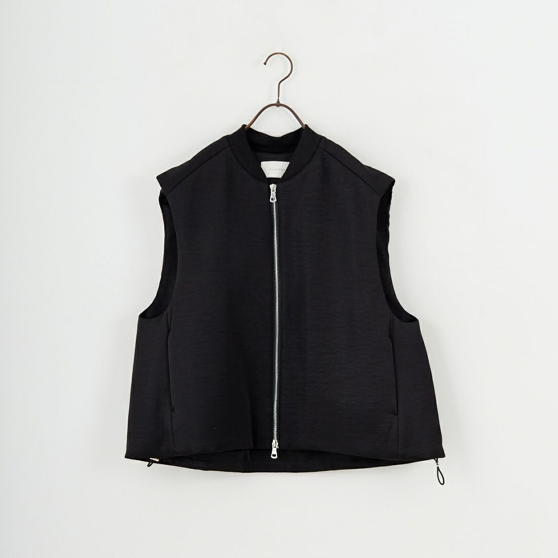 CHIGNON [シニヨン] サテンパフィーベスト [4655-252MK] BLACK