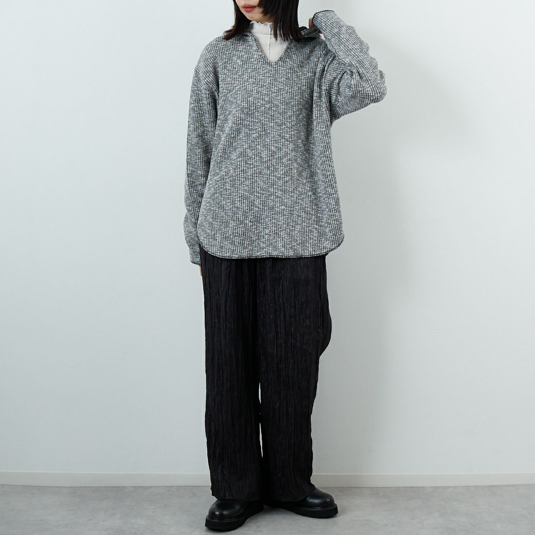 CHIGNON [シニヨン] フーディニットソープルオーバー [8655-320KK] GRAY &&モデル身長：162cm 着用サイズ：F&&