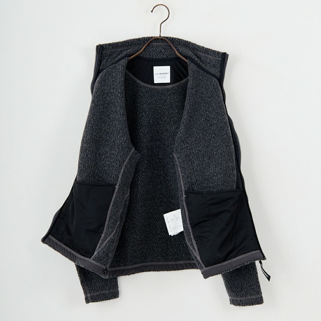 and wander [アンドワンダー] リウールジャガード スタンドジップジャケット [5745281061] CHARCOAL