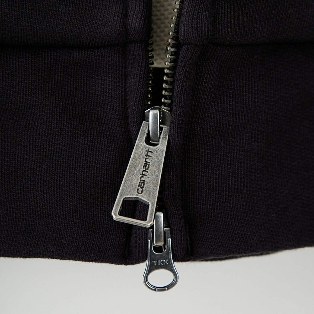 carhartt WIP [カーハートダブリューアイピー] アクティブスウェットジャケット [I035602] BLACK