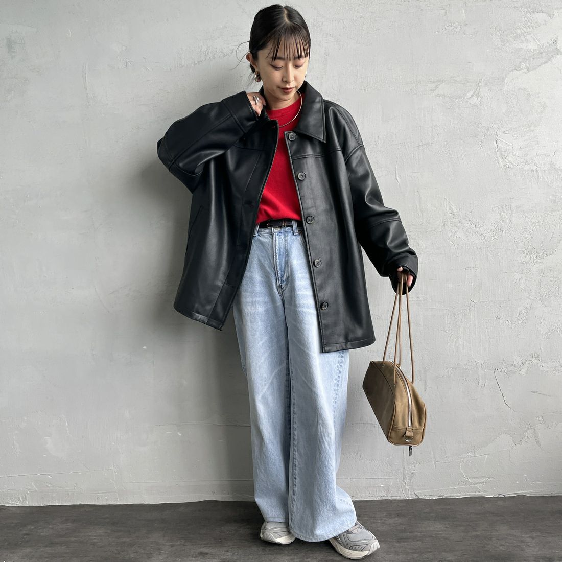 Jeans Factory Clothes [ジーンズファクトリークローズ] スリーブデザイン フェイクレザージャケット [25478-HN] BLACK &&モデル身長：150cm 着用サイズ：F&&