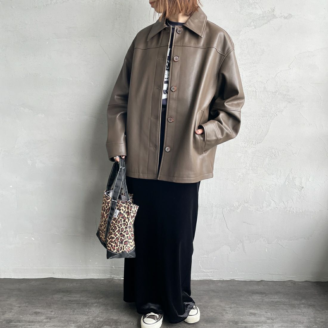 Jeans Factory Clothes [ジーンズファクトリークローズ] スリーブデザイン フェイクレザージャケット [25478-HN] BROWN &&モデル身長：158cm 着用サイズ：F&&