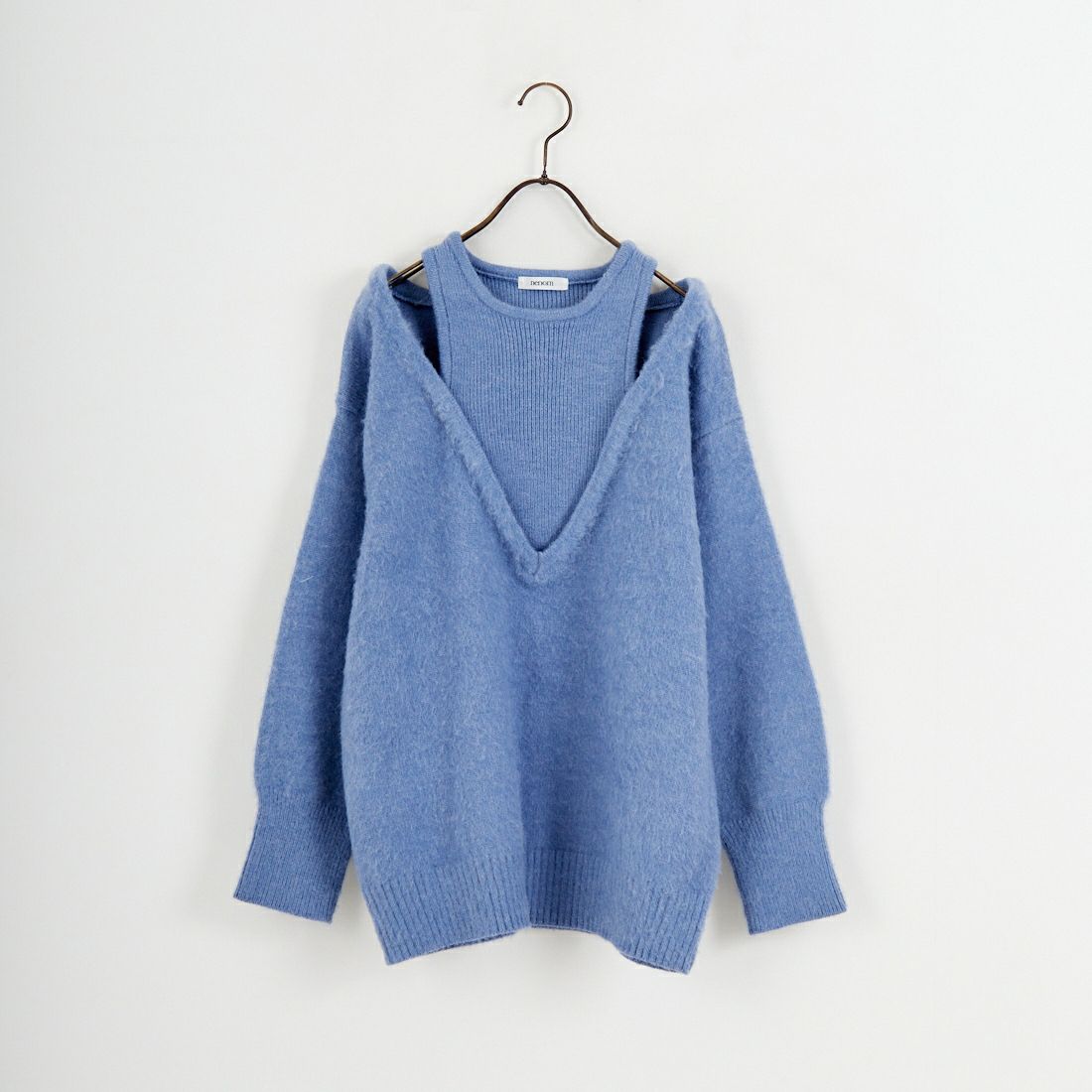 nenom [ネノム] レイヤードデザイン Vネックニット [NE25131039] 26 MOCHA &&モデル身長：150cm 着用サイズ：F&&